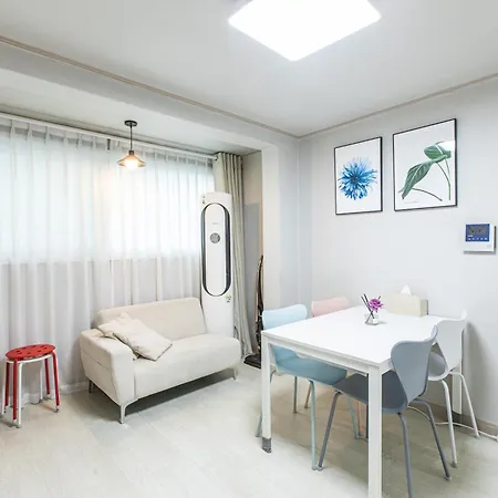 Laon House Yeonnam Apartment